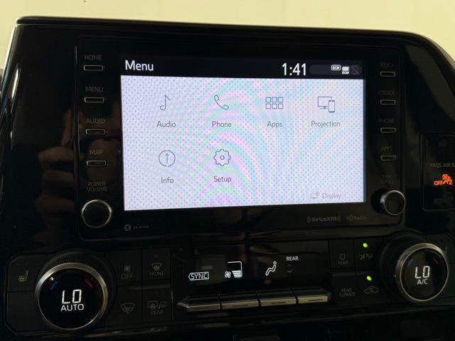 used 2022 Toyota Highlander car, priced at $30,684