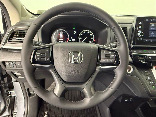 new 2026 Honda Odyssey car, priced at $44,290