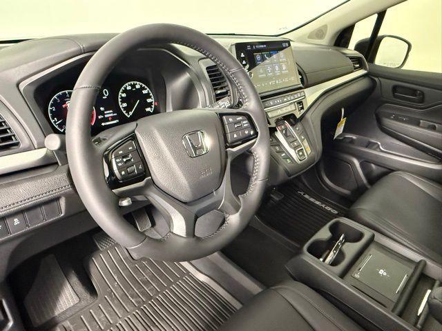 new 2026 Honda Odyssey car, priced at $44,290