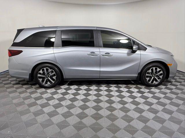 new 2026 Honda Odyssey car, priced at $44,290
