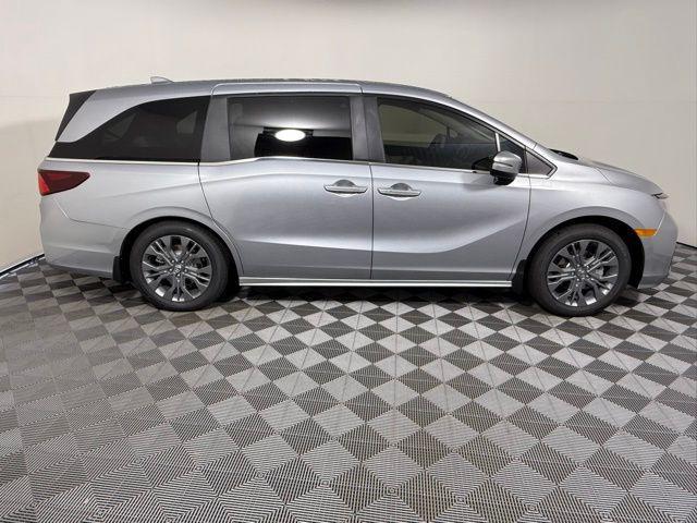 new 2026 Honda Odyssey car, priced at $48,990