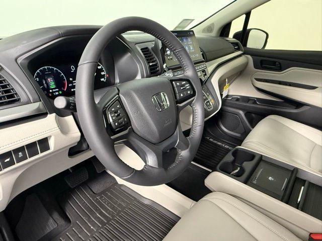 new 2026 Honda Odyssey car, priced at $44,290