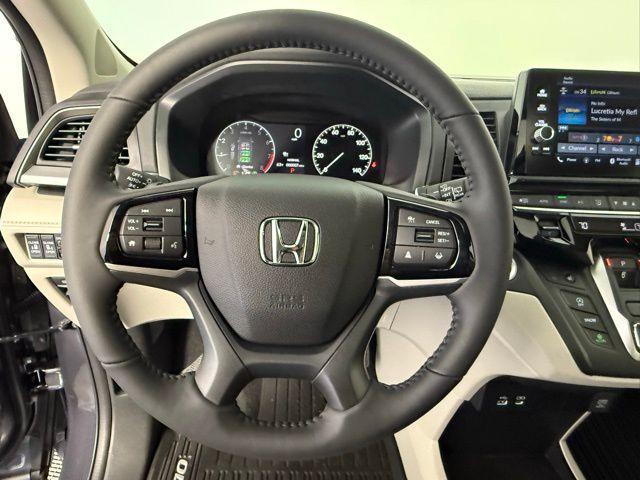 new 2026 Honda Odyssey car, priced at $44,290