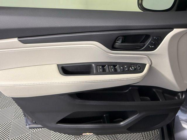new 2026 Honda Odyssey car, priced at $44,290