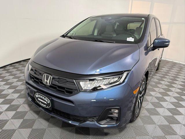 new 2026 Honda Odyssey car, priced at $44,655