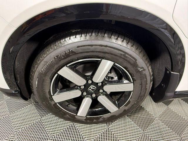 new 2025 Honda Prologue car, priced at $56,605