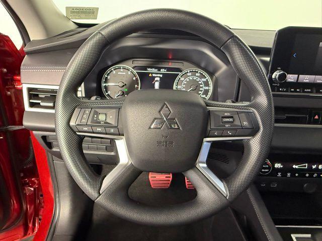 used 2024 Mitsubishi Outlander car, priced at $24,357