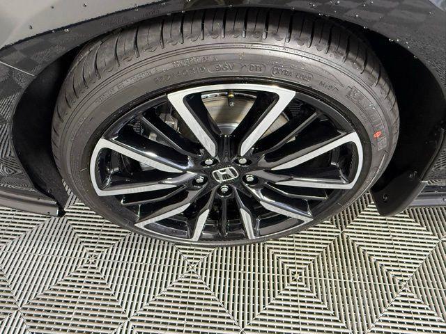 new 2025 Honda Accord Hybrid car, priced at $40,495