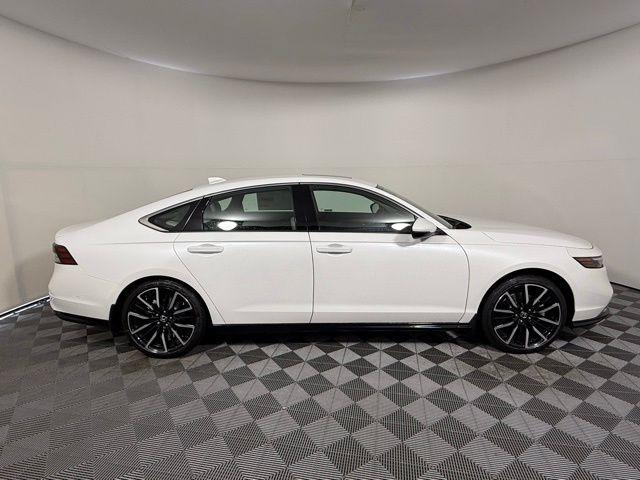 new 2025 Honda Accord Hybrid car, priced at $40,905