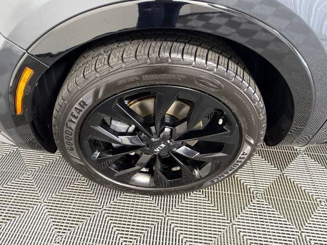 used 2021 Kia Sorento car, priced at $24,847