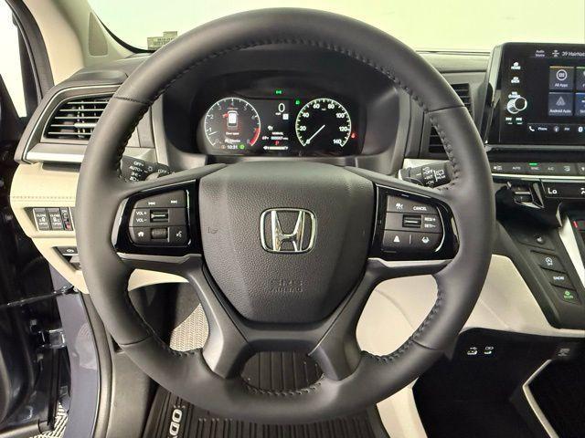 new 2026 Honda Odyssey car, priced at $44,290