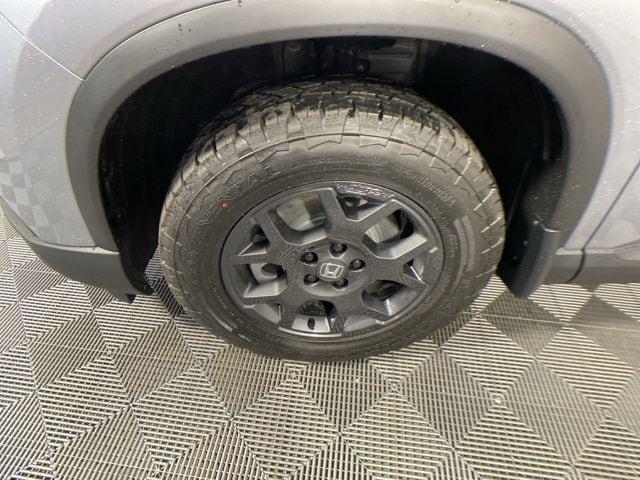 used 2025 Honda Pilot car, priced at $46,687
