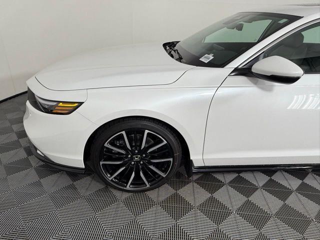 new 2025 Honda Accord Hybrid car, priced at $40,950