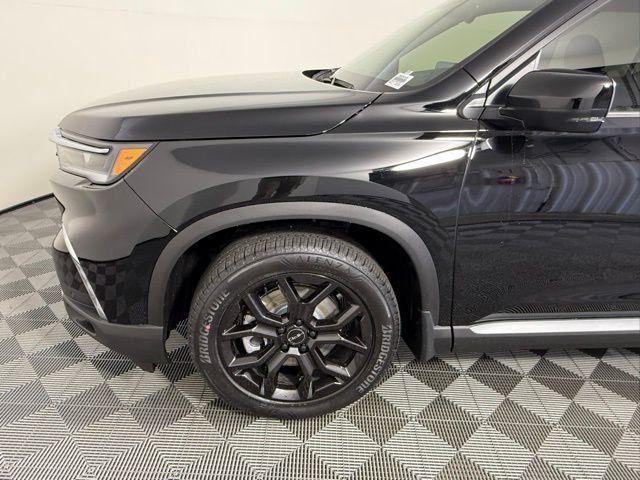 new 2025 Honda Pilot car, priced at $52,995