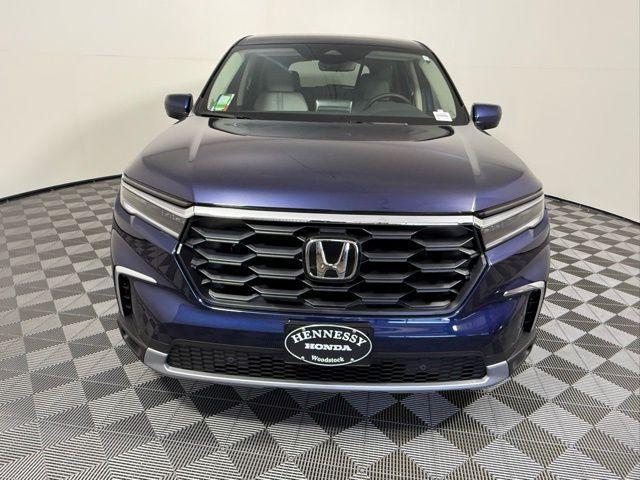new 2025 Honda Pilot car, priced at $47,095