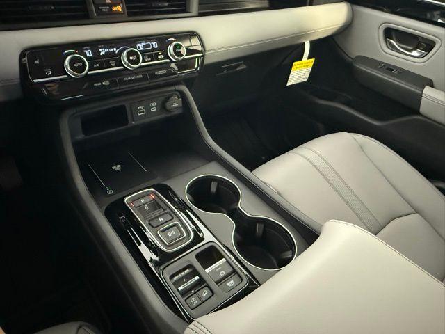 new 2025 Honda Pilot car, priced at $47,095