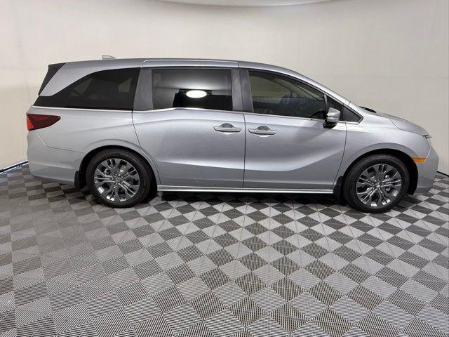 new 2026 Honda Odyssey car, priced at $48,990