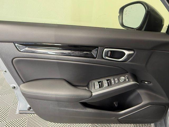new 2025 Honda Civic Hybrid car, priced at $33,555