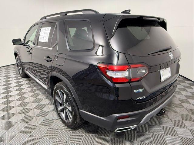 used 2025 Honda Pilot car, priced at $48,564