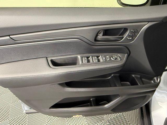 new 2026 Honda Odyssey car, priced at $44,290