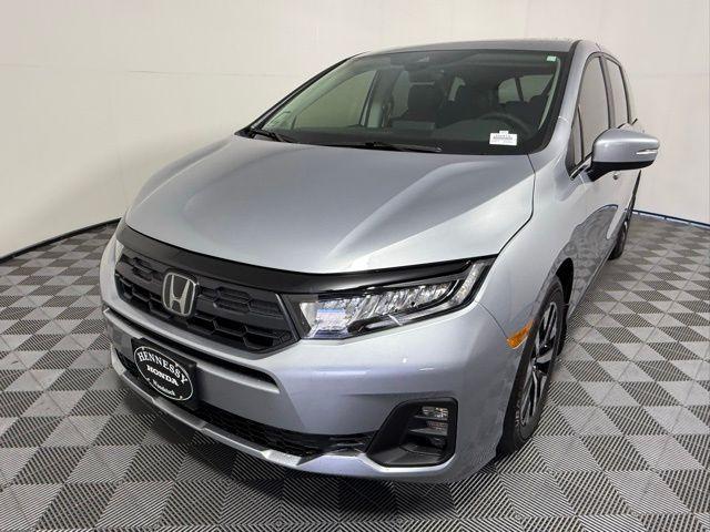 new 2026 Honda Odyssey car, priced at $44,290
