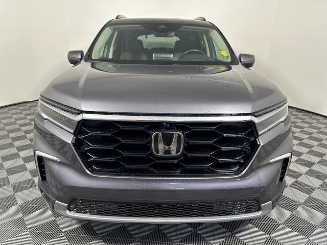 used 2023 Honda Pilot car, priced at $43,684