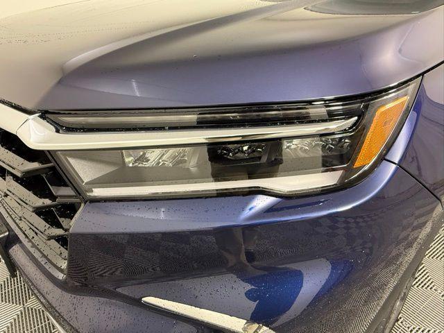 new 2025 Honda Pilot car, priced at $48,950