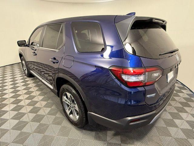 new 2025 Honda Pilot car, priced at $44,950