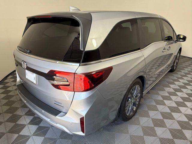 new 2026 Honda Odyssey car, priced at $48,990