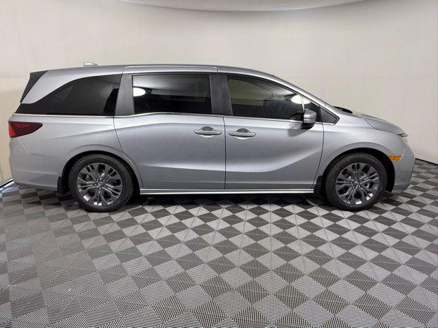 new 2026 Honda Odyssey car, priced at $48,990