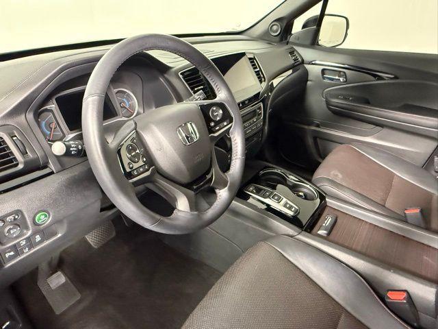 used 2022 Honda Pilot car, priced at $38,987