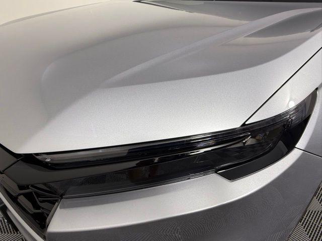 new 2026 Honda CR-V Hybrid car, priced at $38,525