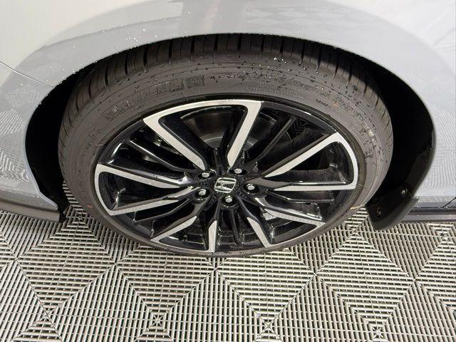 new 2025 Honda Accord Hybrid car, priced at $40,950