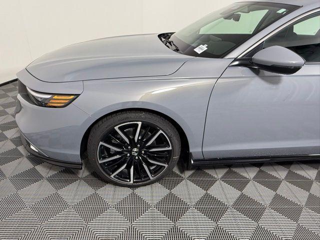 new 2025 Honda Accord Hybrid car, priced at $40,950