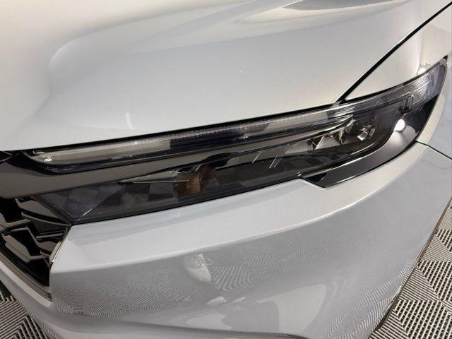 new 2026 Honda CR-V Hybrid car, priced at $40,630