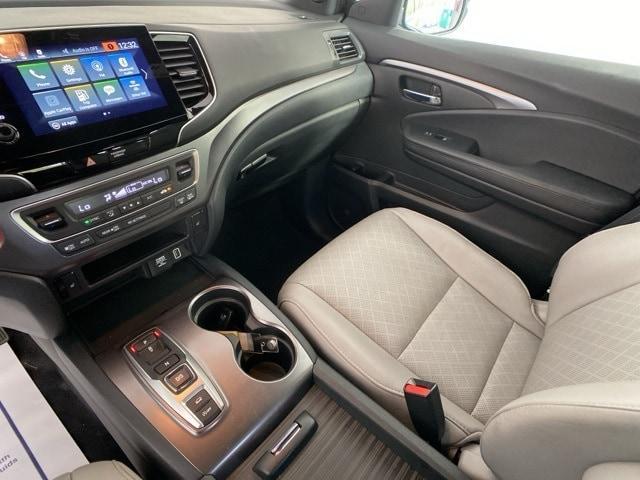 used 2021 Honda Passport car, priced at $25,897