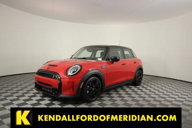 used 2022 MINI Hardtop car, priced at $24,422