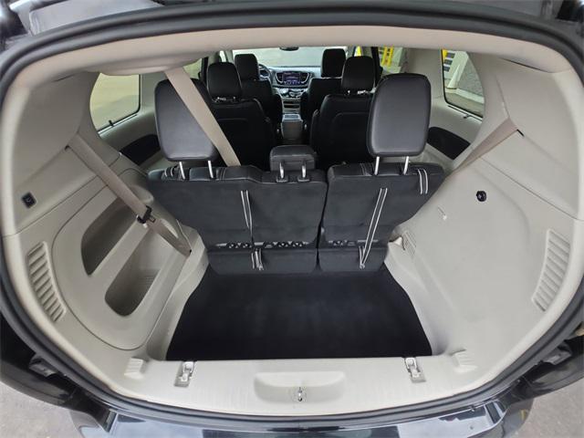 used 2022 Chrysler Pacifica car, priced at $21,498