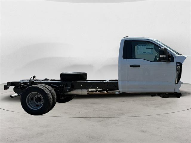 new 2025 Ford F-350 car, priced at $58,935