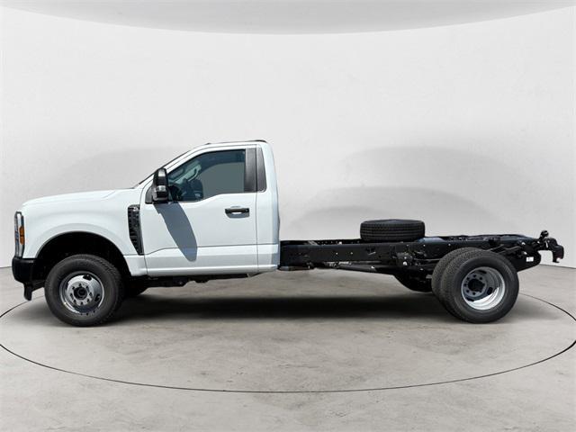 new 2025 Ford F-350 car, priced at $58,935
