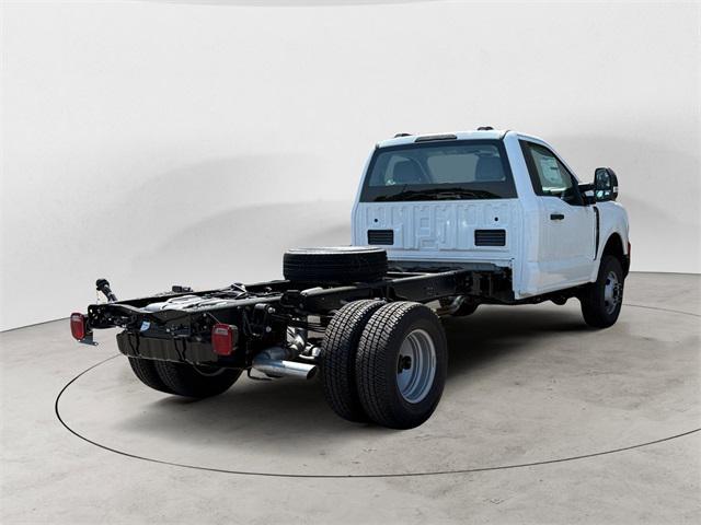 new 2025 Ford F-350 car, priced at $58,935