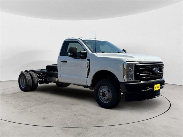 new 2025 Ford F-350 car, priced at $58,935