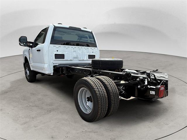 new 2025 Ford F-350 car, priced at $58,935