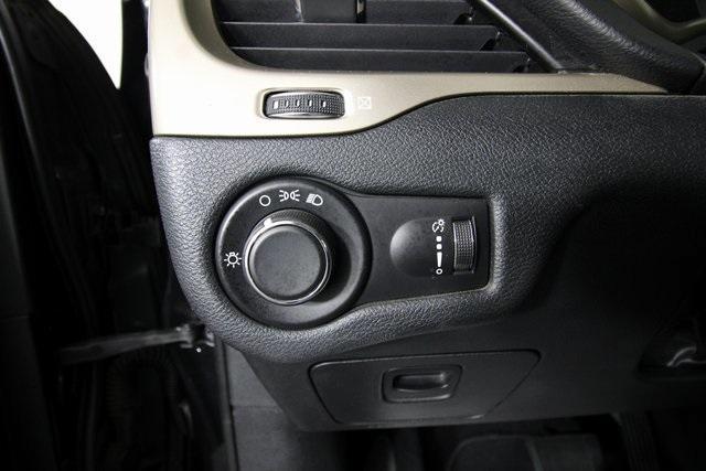 used 2016 Jeep Cherokee car, priced at $10,993