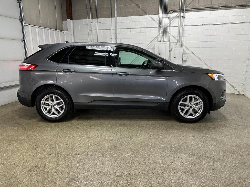 used 2024 Ford Edge car, priced at $24,670