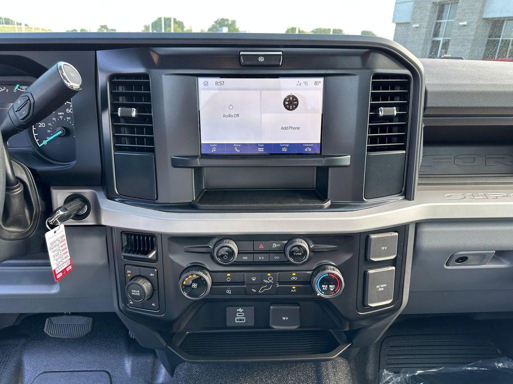 new 2025 Ford F-350 car, priced at $60,180