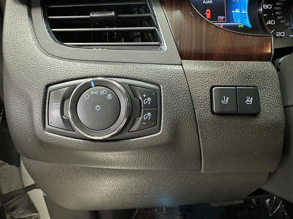 used 2014 Ford Edge car, priced at $11,980