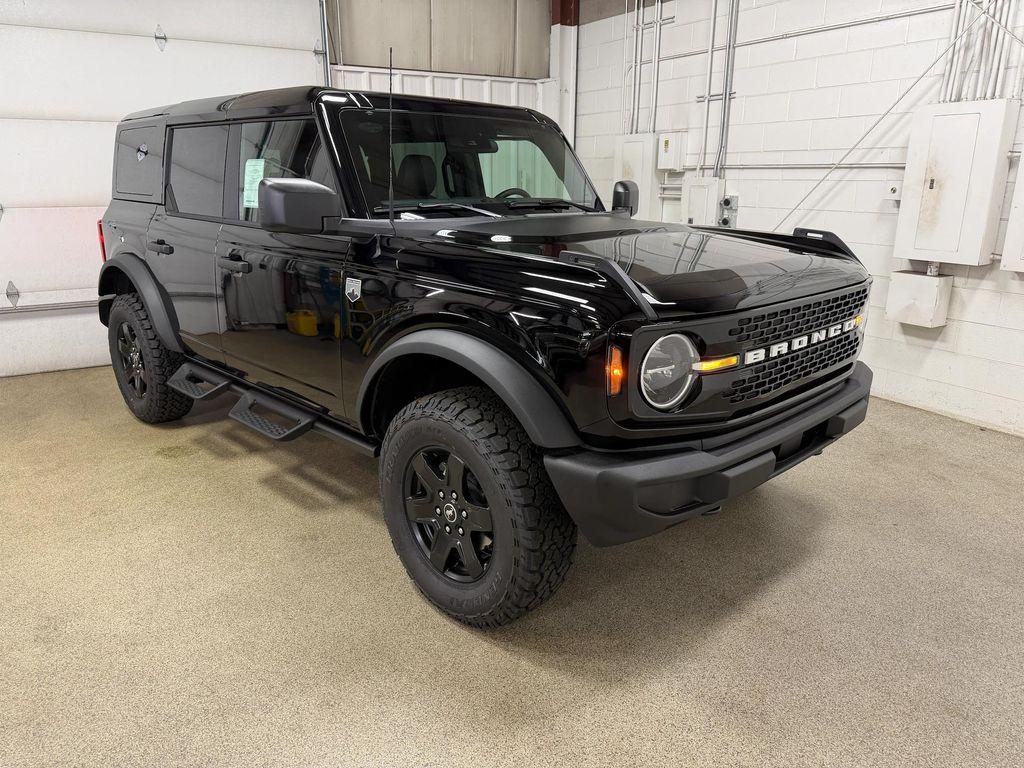 new 2025 Ford Bronco car, priced at $47,595