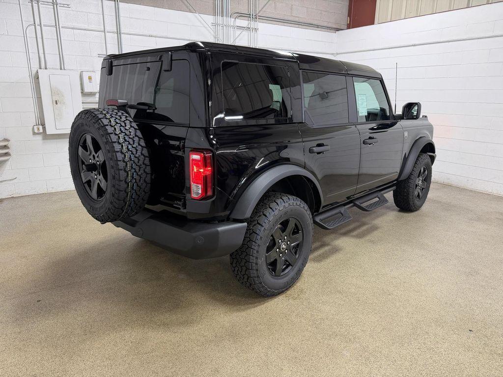 new 2025 Ford Bronco car, priced at $47,595