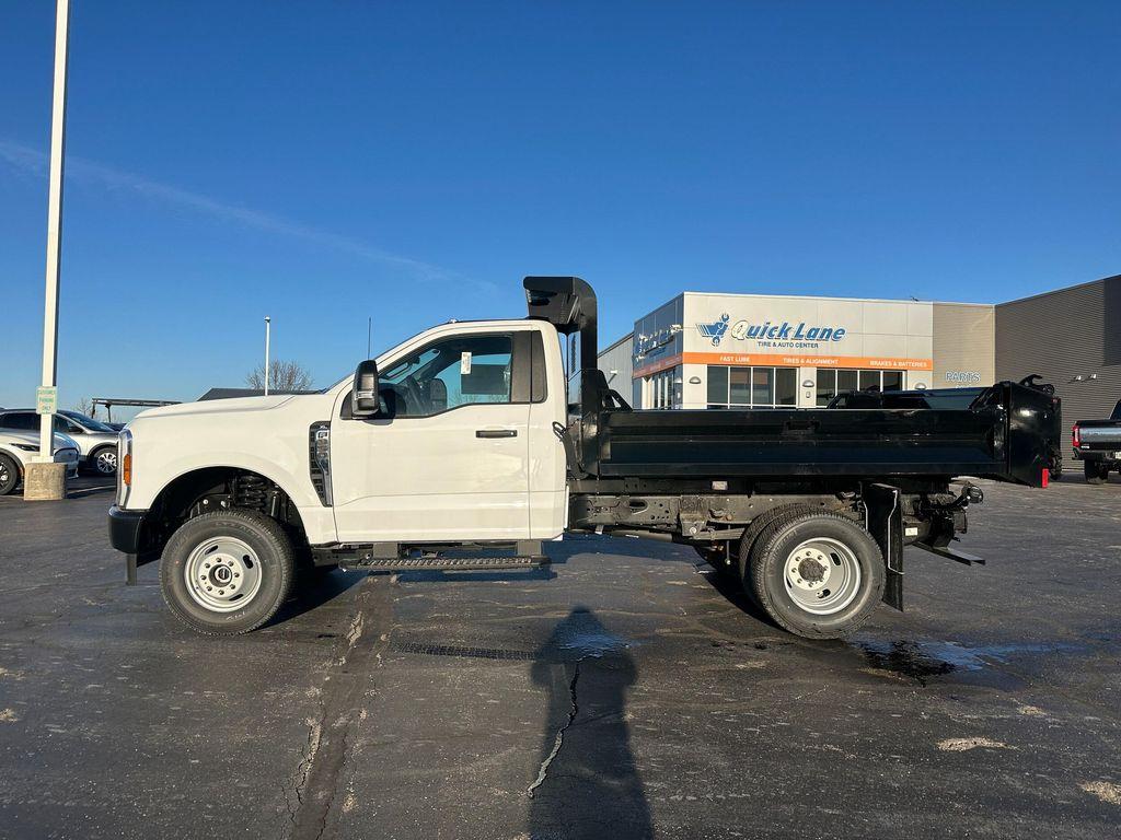 new 2024 Ford F-350 car, priced at $68,980